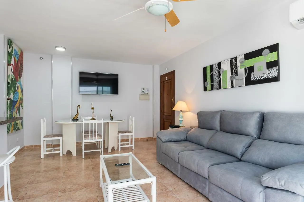 Apartamento Al Lado De La Playa Benalmadena Spain