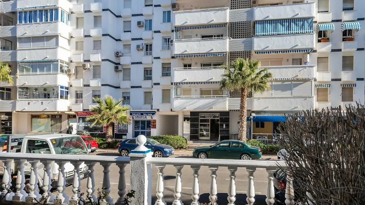 Apartamento Al Lado De La Playa Benalmadena Spain